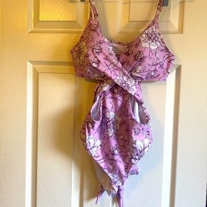 Cupshe lavender swimsuit large